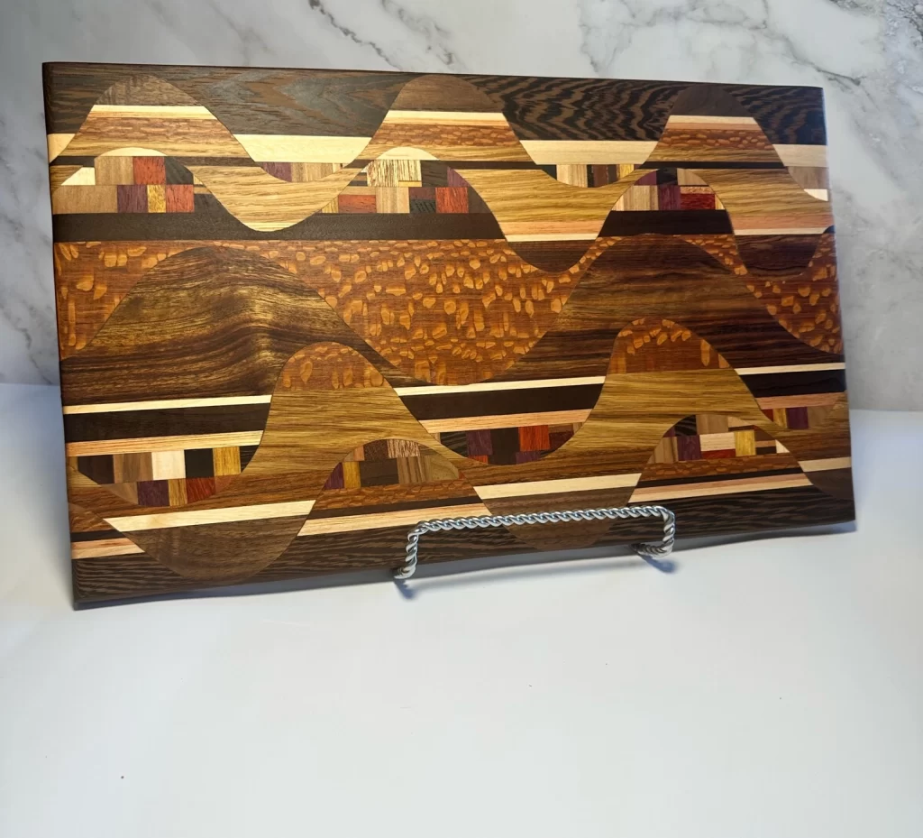 Medium Cutting Board Style 11