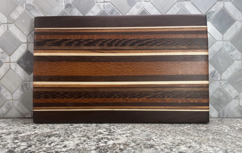 Medium Cutting Board Style 33